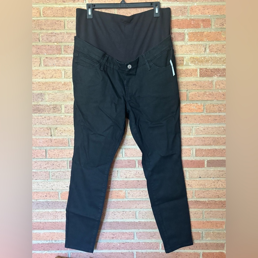 New Women’s GAP Maternity Jeans Size 14 Short, Black